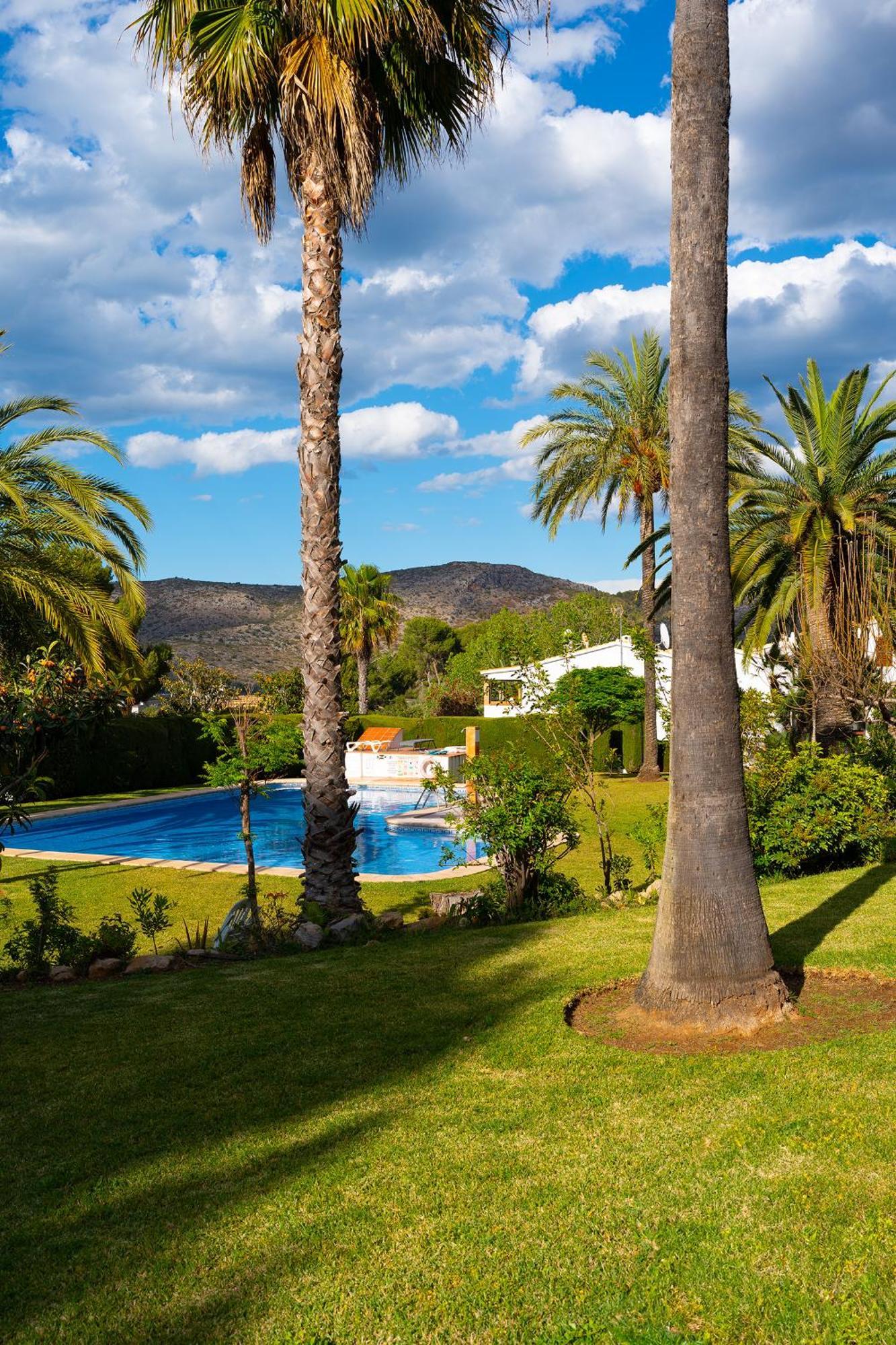 Beach & Mountain Retreat Los Almendros Muntanya la Sella Екстер'єр фото